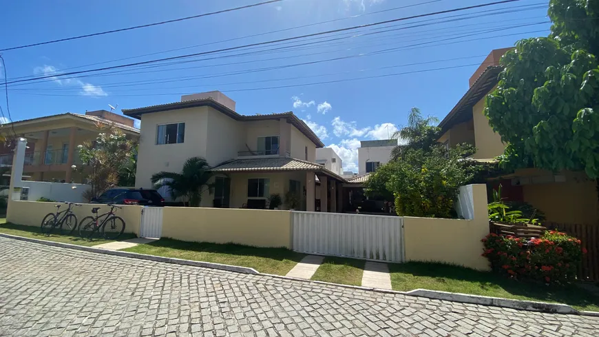 Foto 1 de Casa de Condomínio com 4 Quartos à venda, 205m² em Buraquinho, Lauro de Freitas