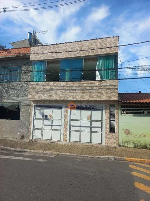 Foto 1 de Sobrado com 3 Quartos à venda, 200m² em Calmon Viana, Poá