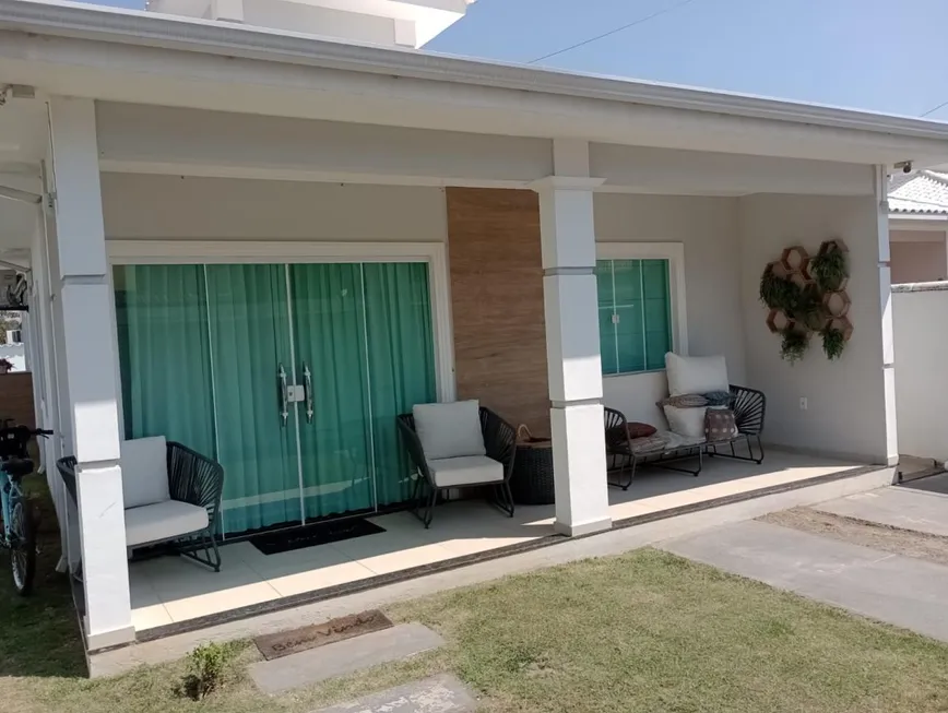 Foto 1 de Casa com 3 Quartos à venda, 95m² em Porto da Roca I, Saquarema