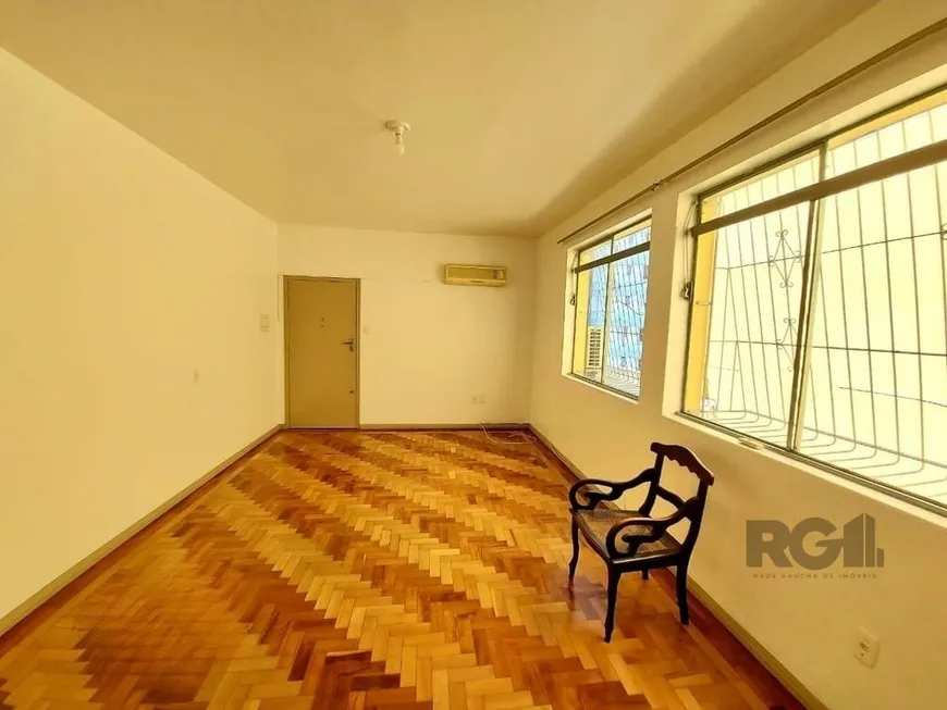 Foto 1 de Apartamento com 5 Quartos à venda, 135m² em Floresta, Porto Alegre
