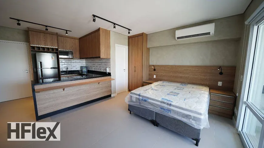 Foto 1 de Apartamento com 1 Quarto para venda ou aluguel, 42m² em Campo Belo, São Paulo