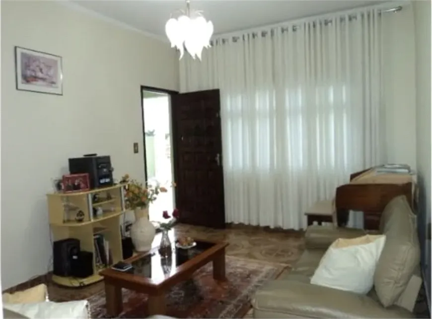 Foto 1 de Casa com 3 Quartos à venda, 212m² em Km 18, Osasco