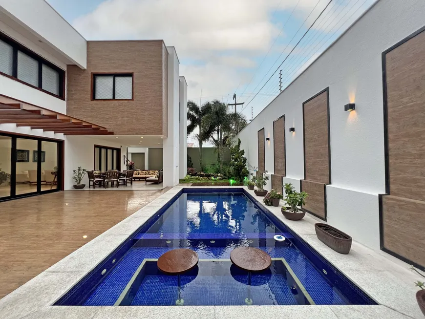 Foto 1 de Casa com 4 Quartos à venda, 400m² em Quintas do Calhau, São Luís