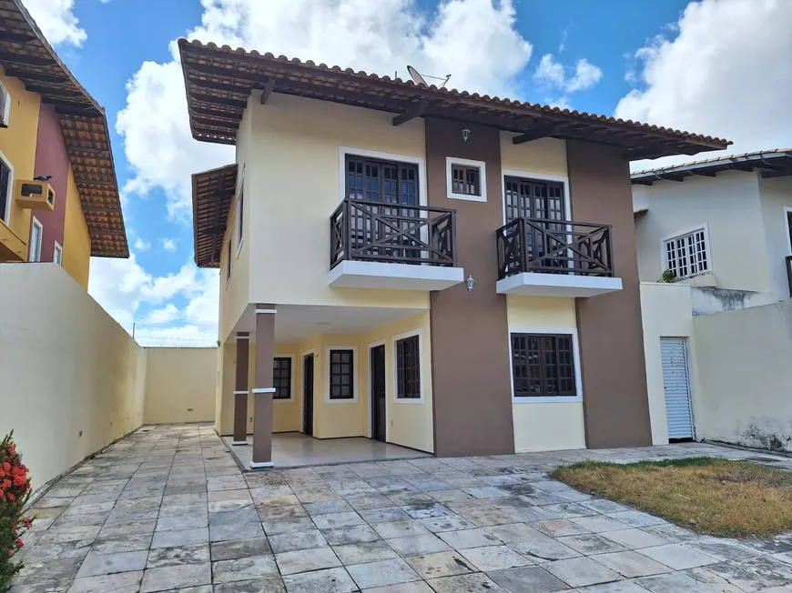 Foto 1 de Casa com 4 Quartos à venda, 266m² em Cambeba, Fortaleza