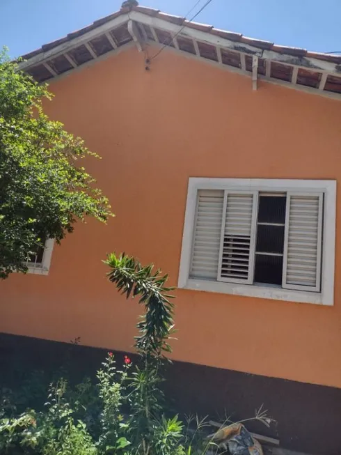 Foto 1 de Casa com 3 Quartos para venda ou aluguel, 250m² em Jardim Vale do Sol, São José dos Campos