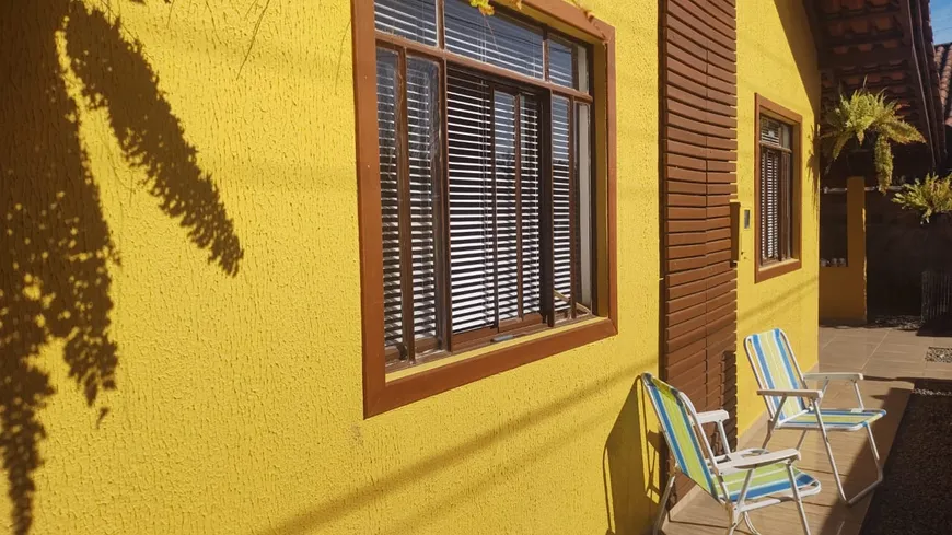 Foto 1 de Casa com 2 Quartos à venda, 110m² em Bateias de Baixo, Campo Alegre