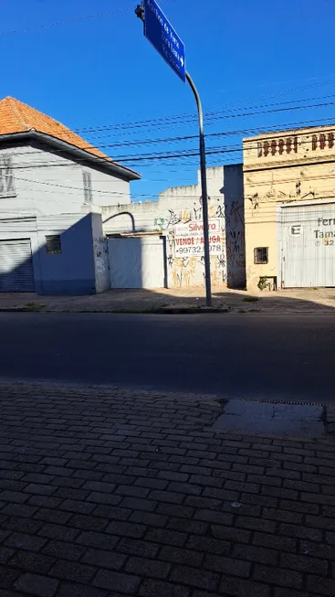 Foto 1 de Lote/Terreno para alugar, 198m² em Floresta, Porto Alegre