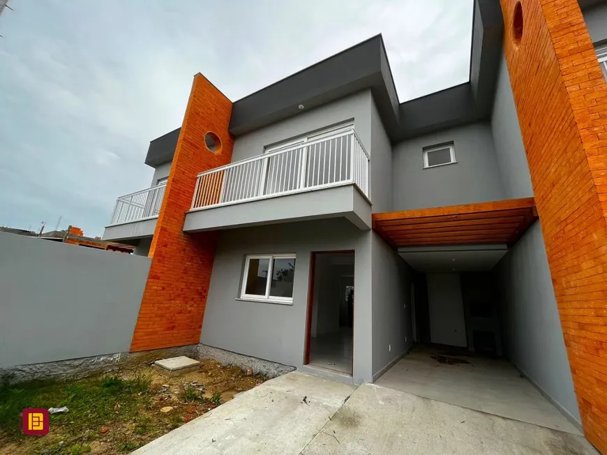 Foto 1 de Casa com 3 Quartos à venda, 119m² em Rio Tavares, Florianópolis