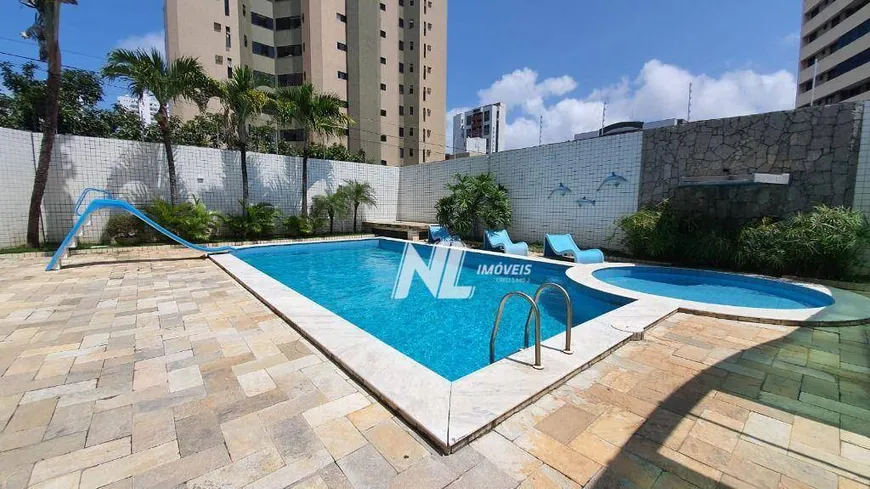 Foto 1 de Apartamento com 4 Quartos à venda, 282m² em Capim Macio, Natal