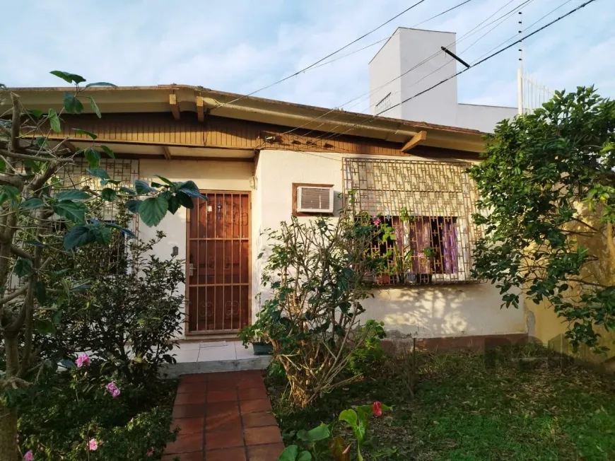 Foto 1 de Casa com 2 Quartos à venda, 52m² em Parque dos Maias, Porto Alegre