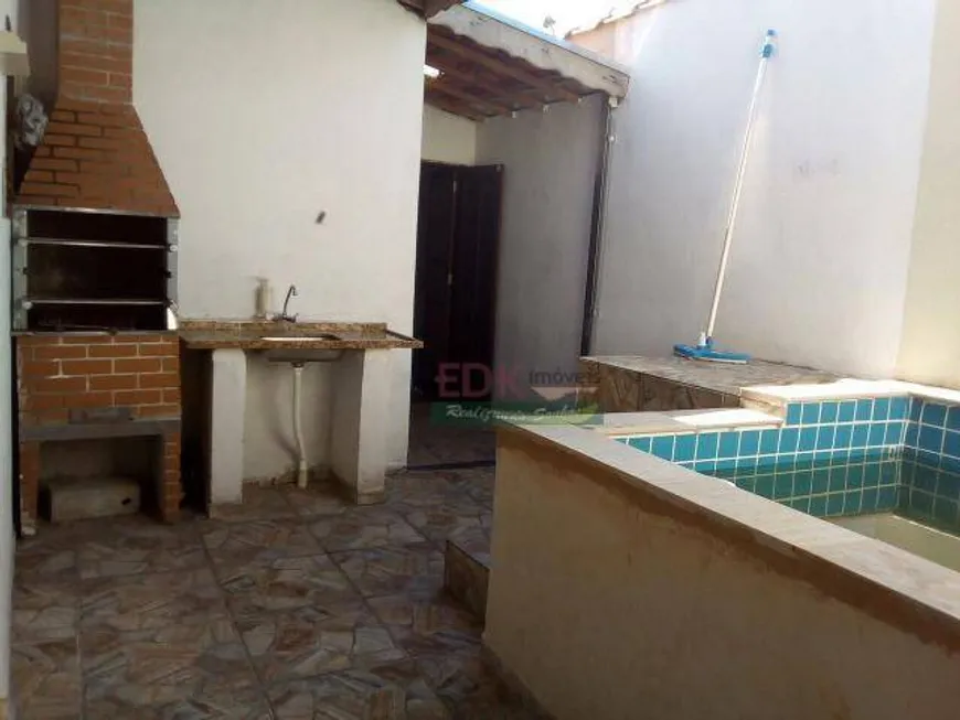 Foto 1 de Casa com 3 Quartos à venda, 168m² em Mantiqueira, Pindamonhangaba