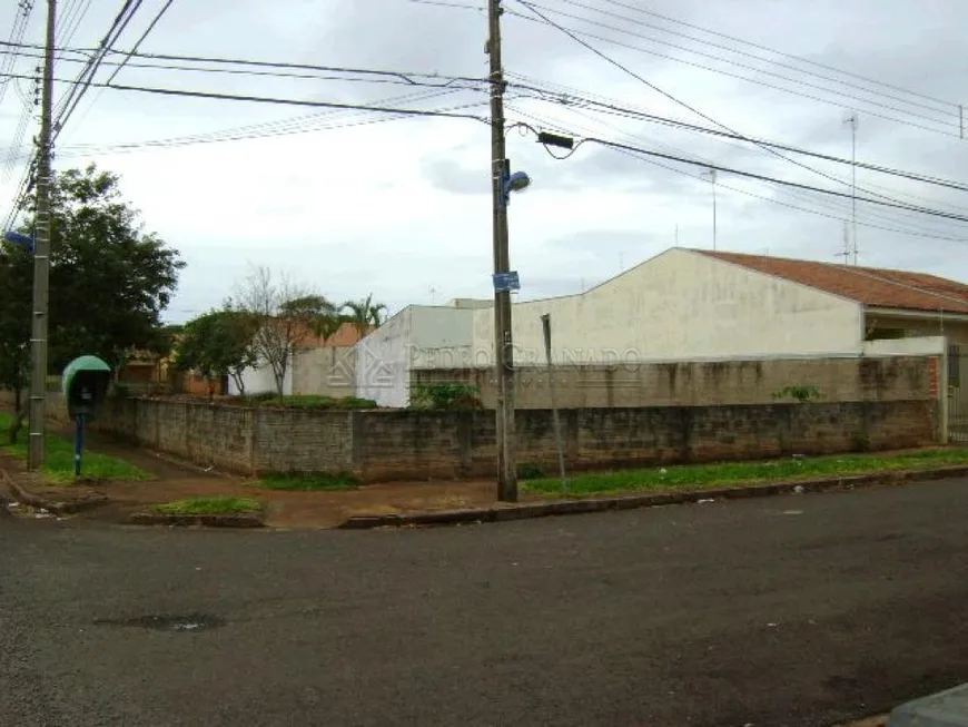 Foto 1 de Lote/Terreno para alugar, 405m² em Conjunto Habitacional Inocente Vila Nova Júnior, Maringá