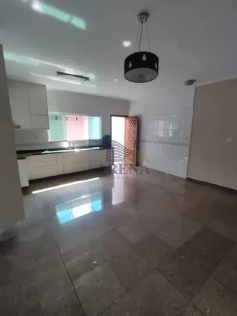 Foto 1 de Casa com 3 Quartos para alugar, 297m² em Vila Camilopolis, Santo André