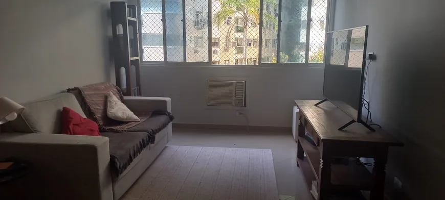 Foto 1 de Apartamento com 2 Quartos à venda, 78m² em Lagoa, Rio de Janeiro