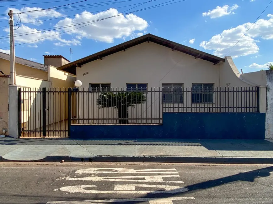 Foto 1 de Casa com 1 Quarto à venda, 185m² em Parque São Sebastião, Ribeirão Preto