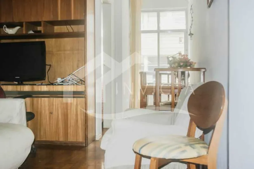 Foto 1 de Apartamento com 2 Quartos à venda, 75m² em Copacabana, Rio de Janeiro