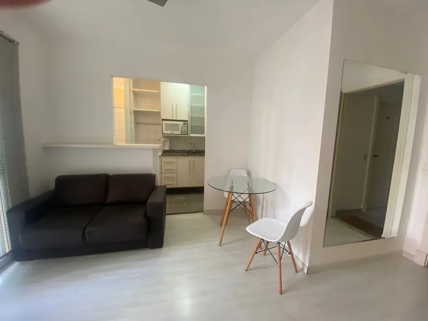 Foto 1 de Apartamento com 1 Quarto para alugar, 37m² em Vila Nova Conceição, São Paulo