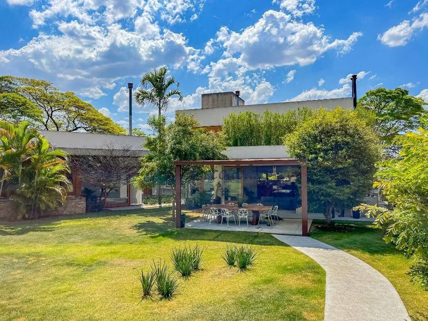 Foto 1 de Casa com 3 Quartos à venda, 540m² em Jardim Guedala, São Paulo