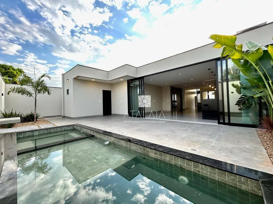 Foto 1 de Casa com 4 Quartos à venda, 300m² em Setor Habitacional Arniqueira, Brasília