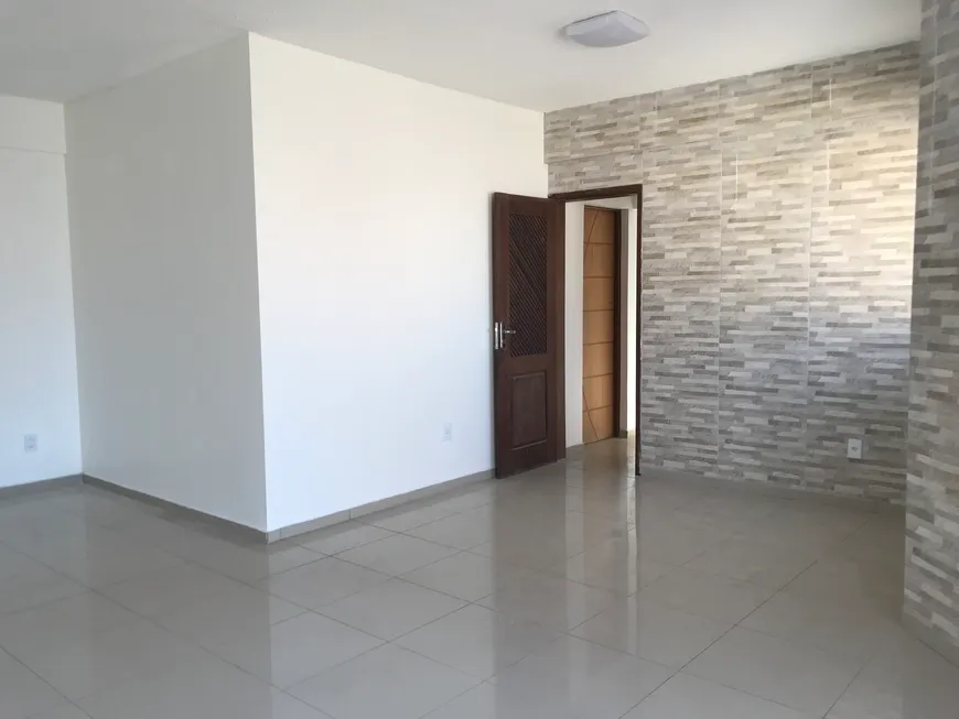 Foto 1 de Apartamento com 3 Quartos à venda, 90m² em Ipase, São Luís