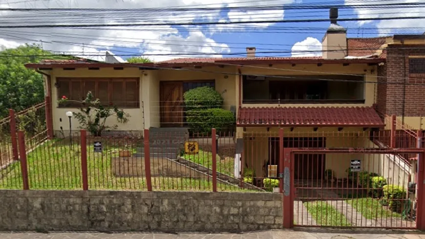 Foto 1 de Casa com 4 Quartos à venda, 419m² em Jardim Itú Sabará, Porto Alegre