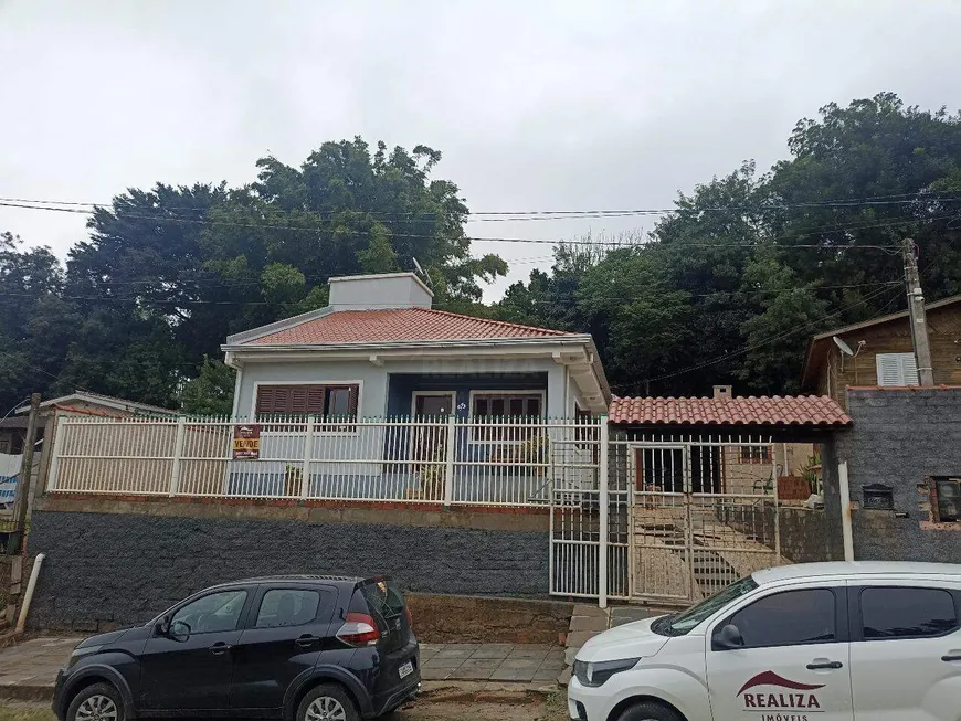 Foto 1 de Casa com 2 Quartos à venda, 170m² em Fiuza, Viamão