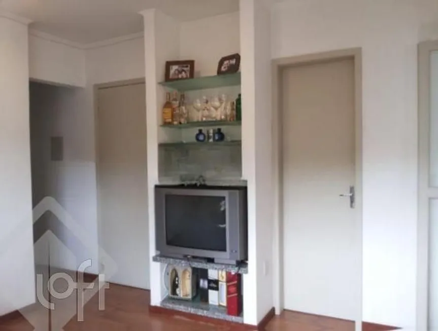 Foto 1 de Apartamento com 1 Quarto à venda, 40m² em Floresta, Porto Alegre