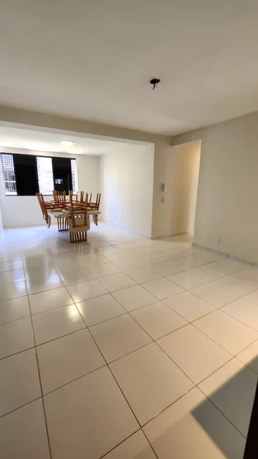 Foto 1 de Apartamento com 3 Quartos à venda, 96m² em Candelária, Natal