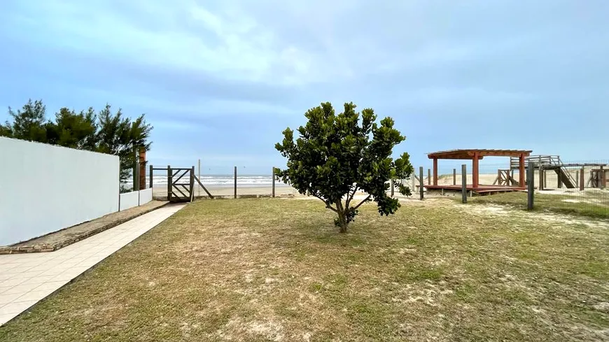 Foto 1 de Casa com 5 Quartos à venda, 230m² em Nordeste, Imbé