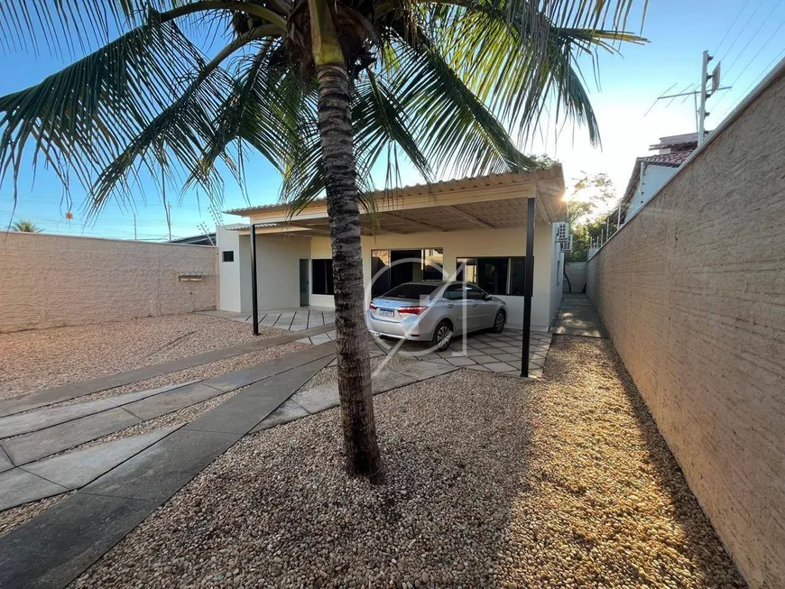 Foto 1 de Casa com 3 Quartos à venda, 216m² em Plano Diretor Sul, Palmas