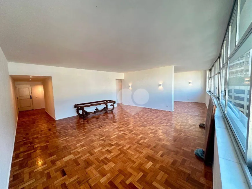 Foto 1 de Apartamento com 4 Quartos à venda, 206m² em Copacabana, Rio de Janeiro