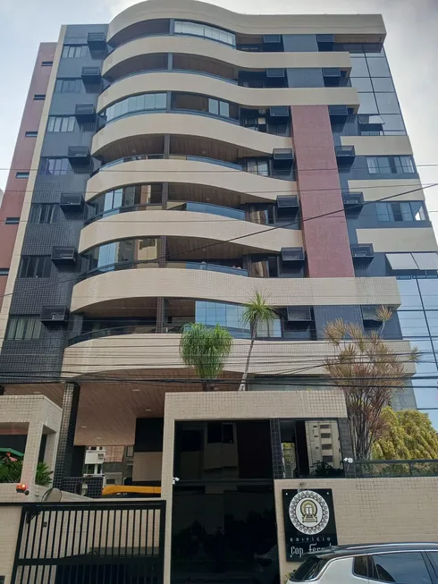 Foto 1 de Apartamento com 3 Quartos à venda, 138m² em Ponta Verde, Maceió