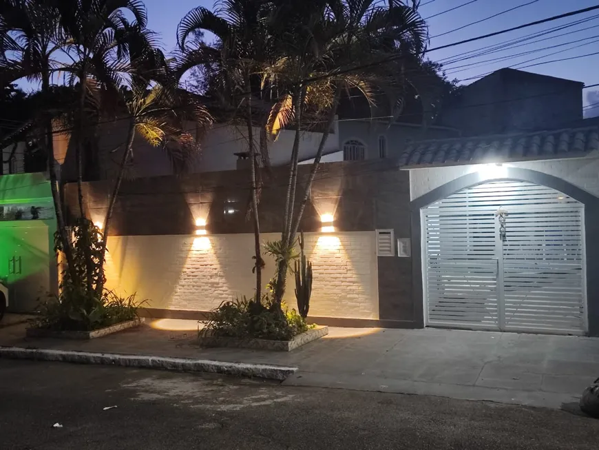 Foto 1 de Casa de Condomínio com 3 Quartos à venda, 116m² em Taquara, Rio de Janeiro