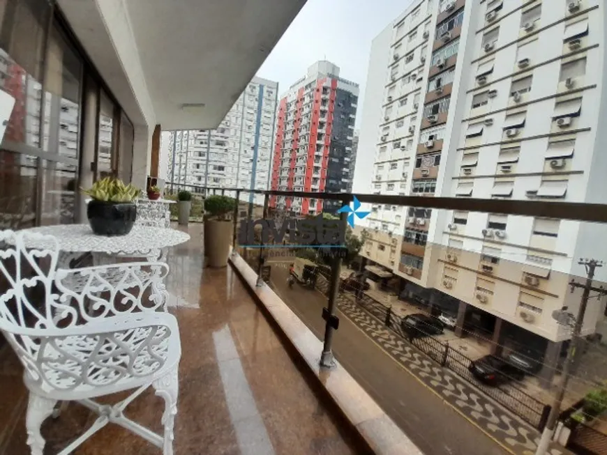 Foto 1 de Apartamento com 4 Quartos à venda, 257m² em Gonzaga, Santos