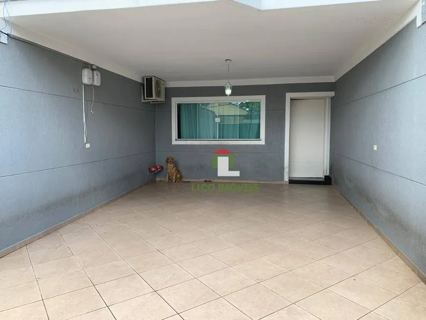 Foto 1 de Sobrado com 3 Quartos à venda, 180m² em Vila Nivi, São Paulo