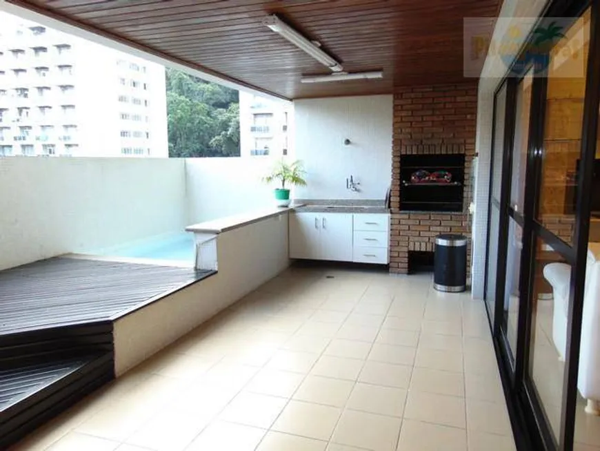 Foto 1 de Apartamento com 4 Quartos à venda, 200m² em Pitangueiras, Guarujá