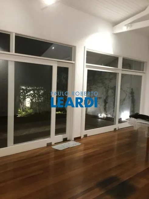 Foto 1 de Casa com 3 Quartos para venda ou aluguel, 250m² em Jardim Paulistano, São Paulo