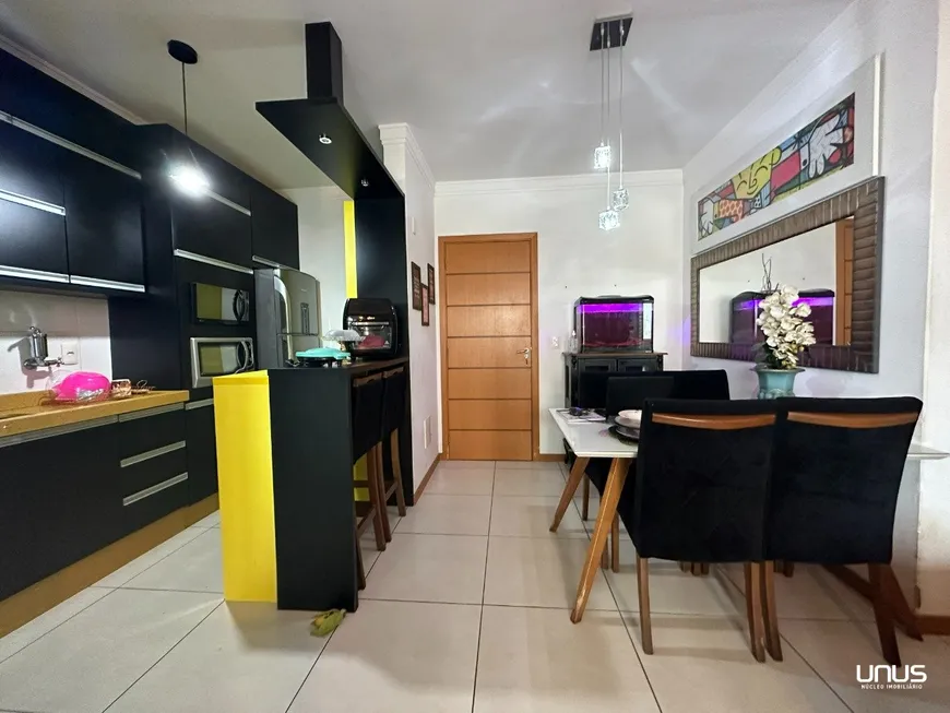 Foto 1 de Apartamento com 3 Quartos à venda, 85m² em Barreiros, São José