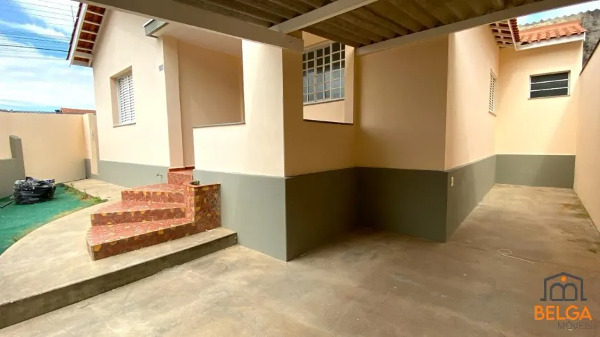 Foto 1 de Casa com 2 Quartos à venda, 144m² em Alvinopolis, Atibaia