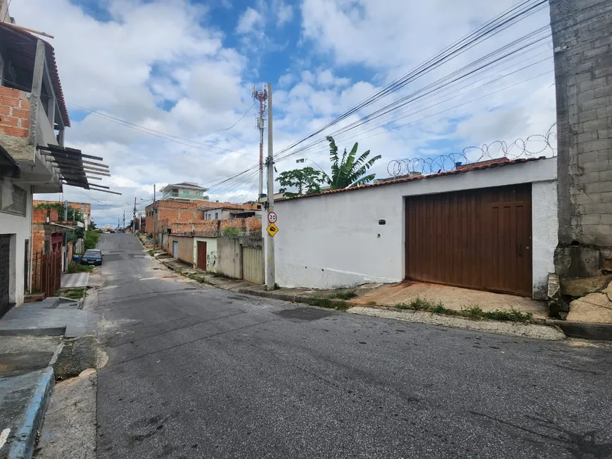 Foto 1 de Lote/Terreno à venda em Jardim das Alterosas 2 Secao, Betim