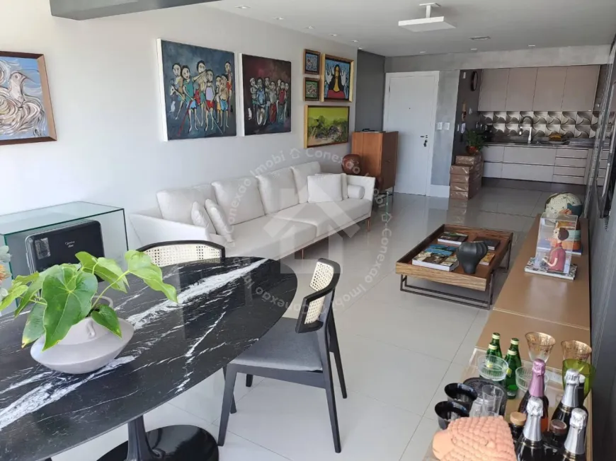 Foto 1 de Apartamento com 2 Quartos à venda, 90m² em Atalaia, Aracaju