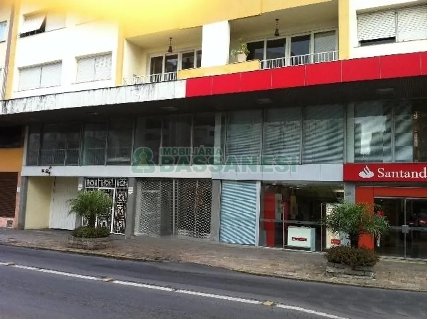 Foto 1 de Ponto Comercial para alugar, 180m² em Lourdes, Caxias do Sul