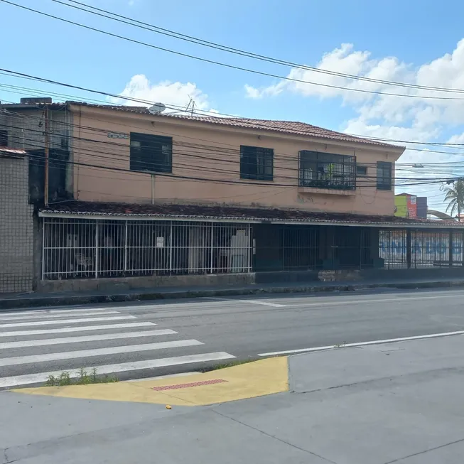 Foto 1 de com 3 Quartos à venda, 204m² em Treze de Julho, Aracaju