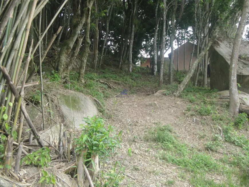 Foto 1 de Lote/Terreno à venda, 967m² em Cachoeira do Bom Jesus, Florianópolis