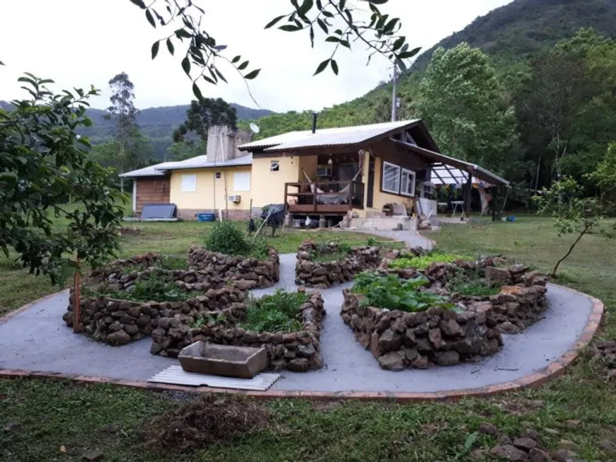 Foto 1 de Fazenda/Sítio com 1 Quarto à venda, 120m² em Albardao, Rio Pardo