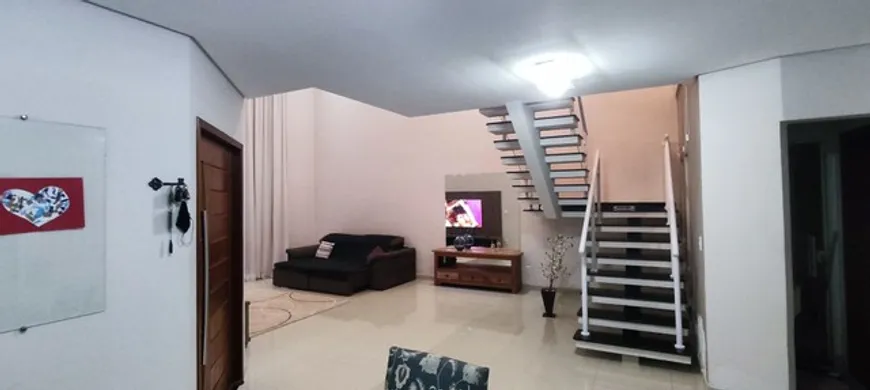 Foto 1 de Casa de Condomínio com 3 Quartos à venda, 250m² em Ibiti Royal Park, Sorocaba