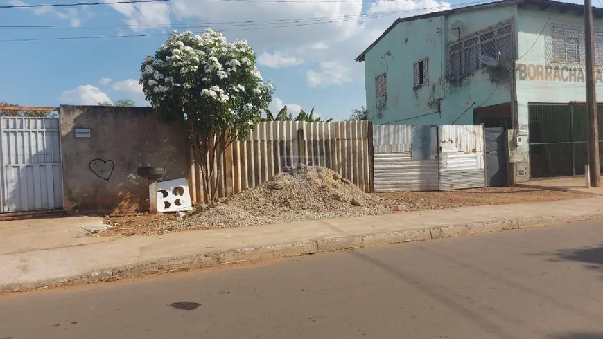 Foto 1 de Lote/Terreno à venda, 330m² em Vila Oliveira, Aparecida de Goiânia