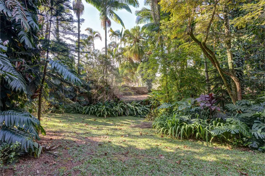 Foto 1 de Sobrado com 4 Quartos para venda ou aluguel, 303m² em Morumbi, São Paulo