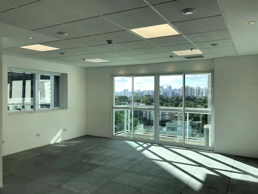 Foto 1 de Sala Comercial para alugar, 90m² em Santo Amaro, São Paulo