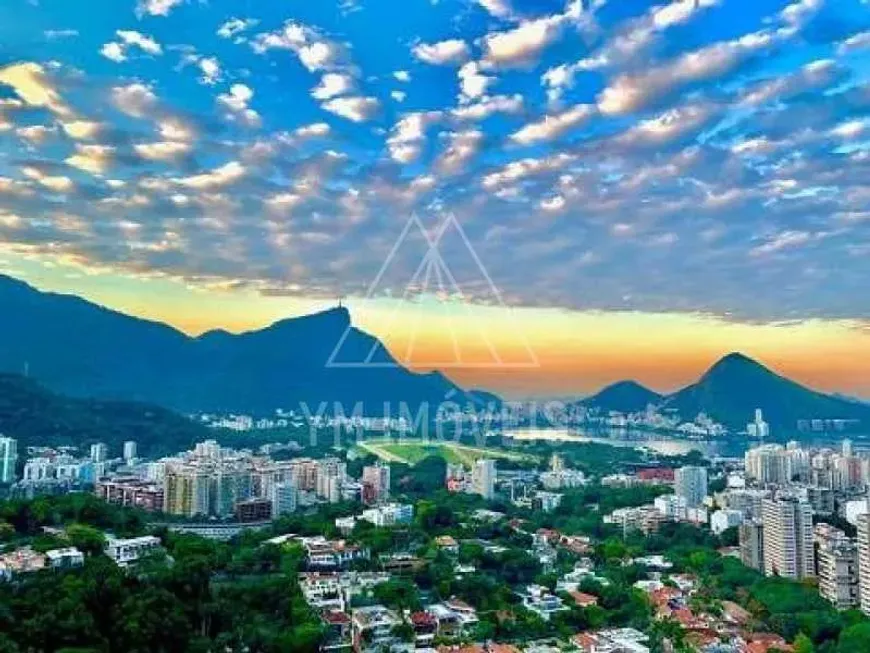 Foto 1 de Apartamento com 4 Quartos à venda, 200m² em Leblon, Rio de Janeiro